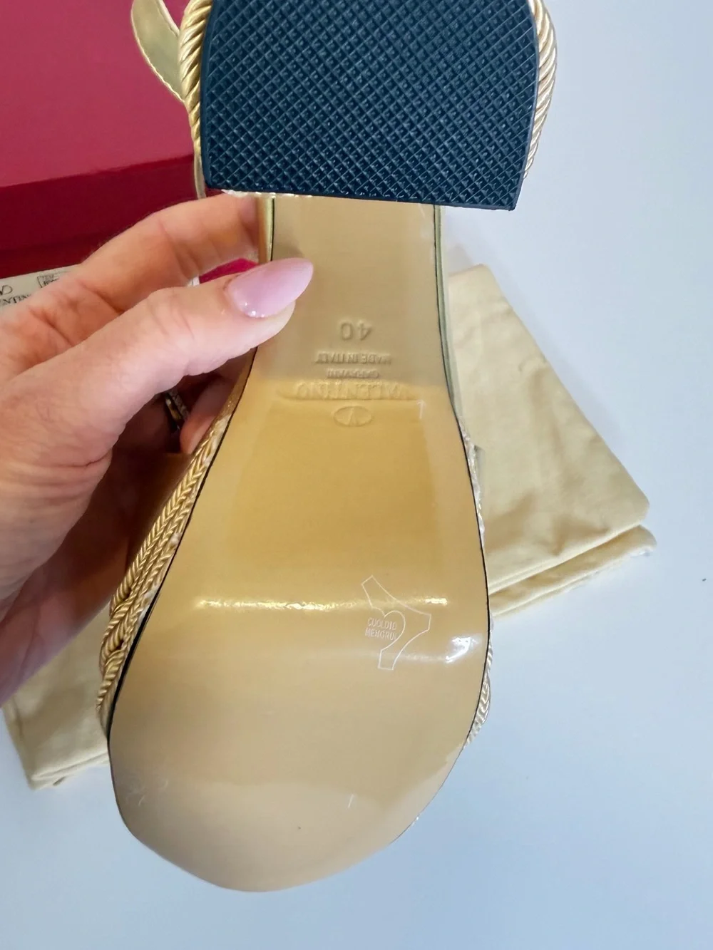 *Inspired shoe*Gold Platform Woven-Detail High Heel Sandals